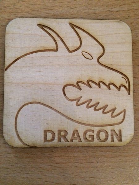 Fichier:DungeonsCrown Dragon VLaser.JPG