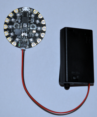 Circuit électronique Adafruit Circuit Playground Express. La commande numérique est le micro-processeur.