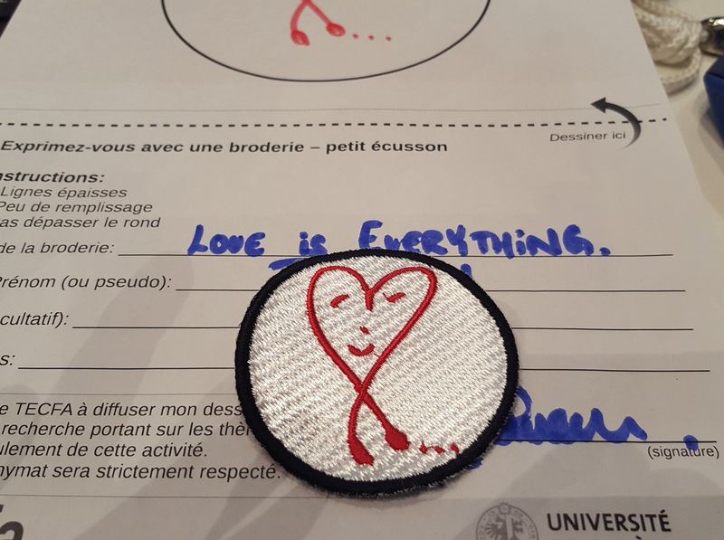 Fichier:Embroidery-salon18-love-is-everything.jpg